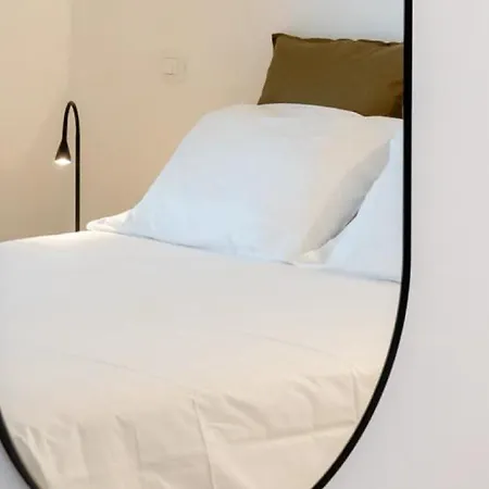 Josef לינה וארוחת בוקר